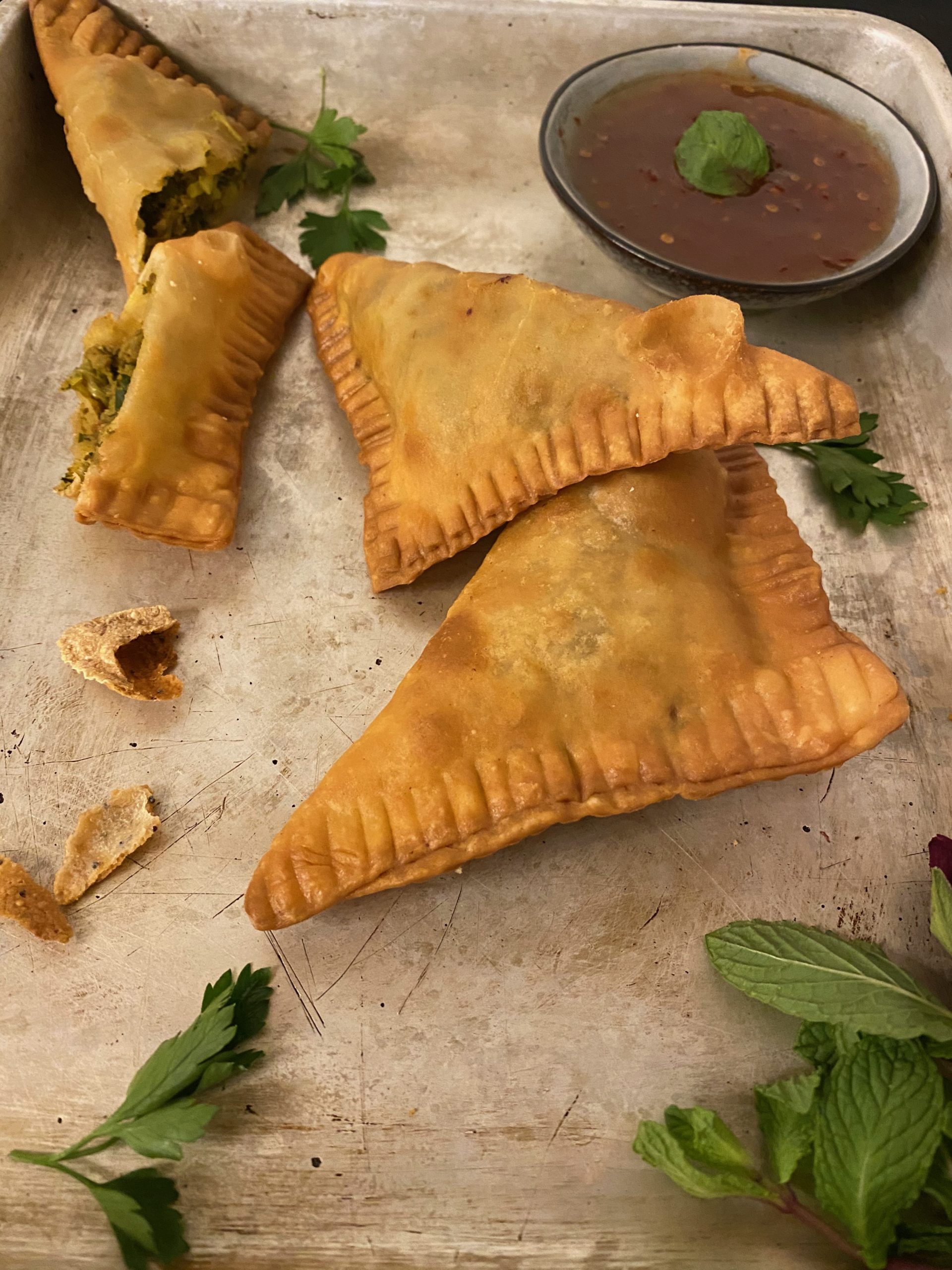 Sambose Ba Gusht / Samosa mit Rindfleisch