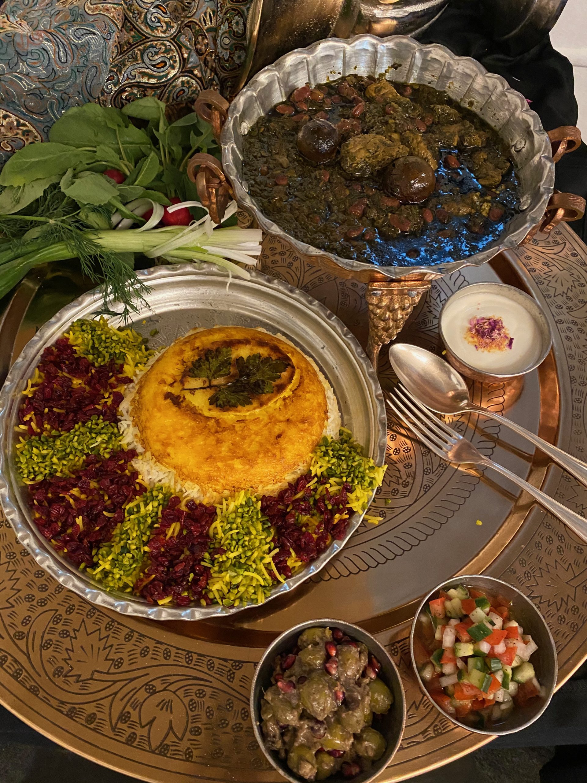 Khoreshte Ghorme Sabzi / Persischer Kräutereintopf mit Kidneybohnen (vegetarisch)