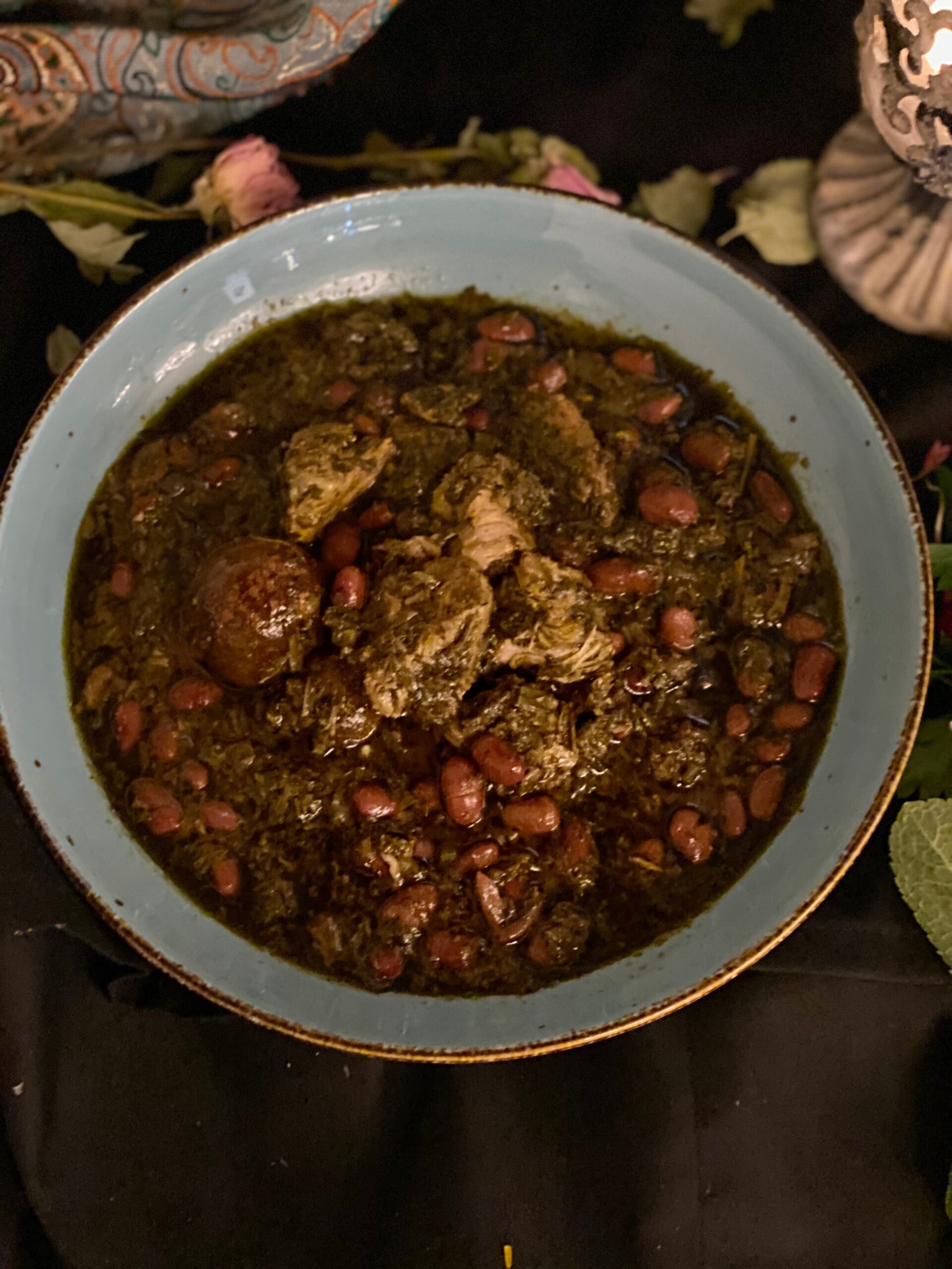 Khoreshte Ghorme Sabzi / Persischer Kräutereintopf mit Kidneybohnen ohne Reis